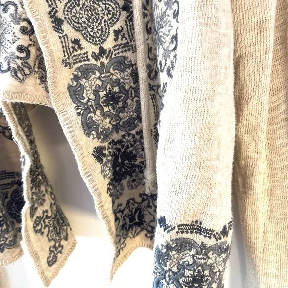 Biya Beige and Blue Women's Embroidered Cardigan - Picture 4 of 7